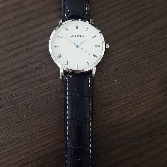 Maestro Classico Watch - Picture 3 of 4